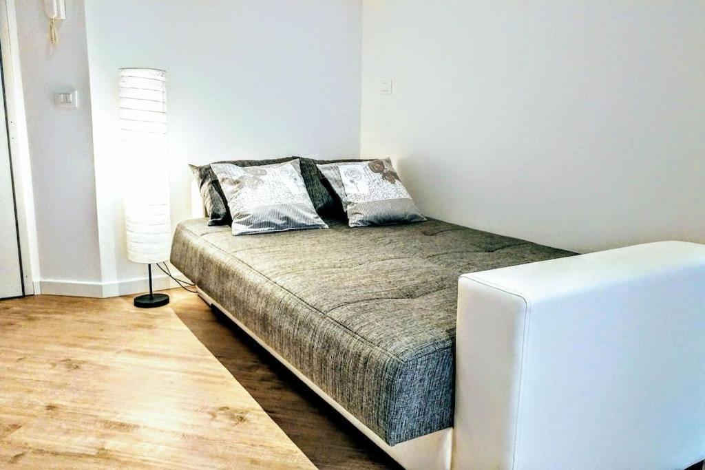 B&B Gocciadoro 26 Nuovo, Climatizzato, Zona Ospedale, Posto Auto Trento Dış mekan fotoğraf
